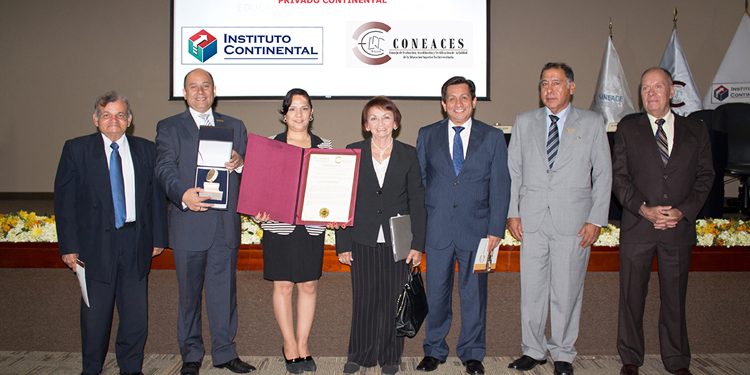 acreditacion continental lima
